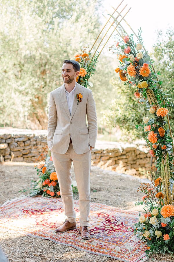 rustic-fall-wedding-kefalonia-dahlia-orange_10