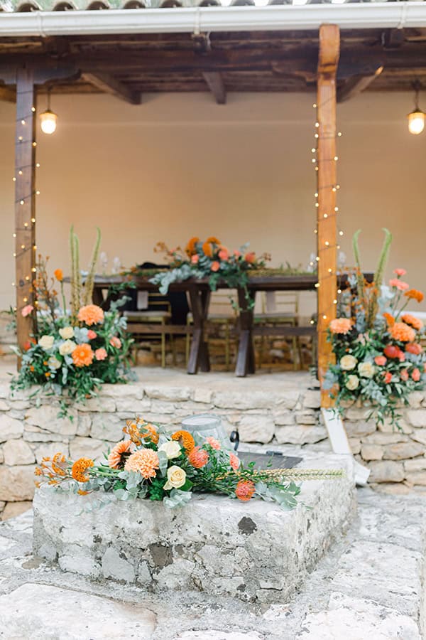 rustic-fall-wedding-kefalonia-dahlia-orange_19x