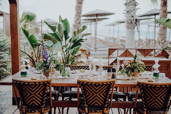 rustic-fall-wedding-limassol-vivid-hues_15