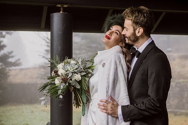 winter-style-shoot-arachova-christmas-mood_29