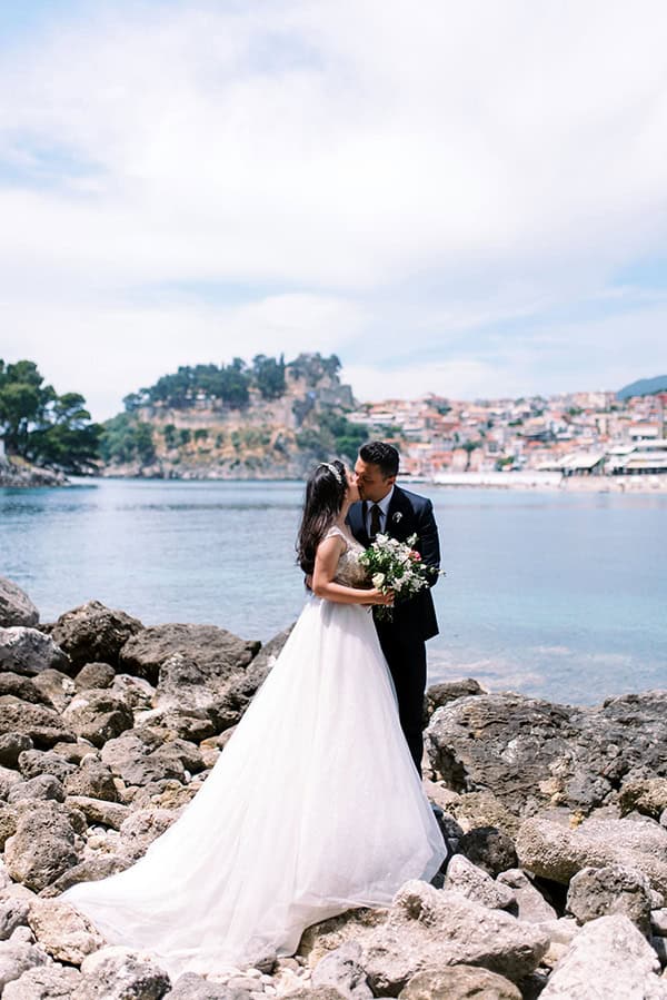 beautiful-spring-wedding-parga-fuchsia-details_12