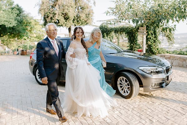 beautiful-summer-wedding-laas-venue_08z