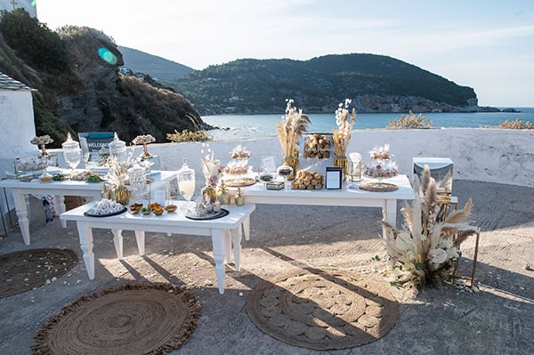 boho-chic-wedding-skopelos-impressive-pampas-grass_18x