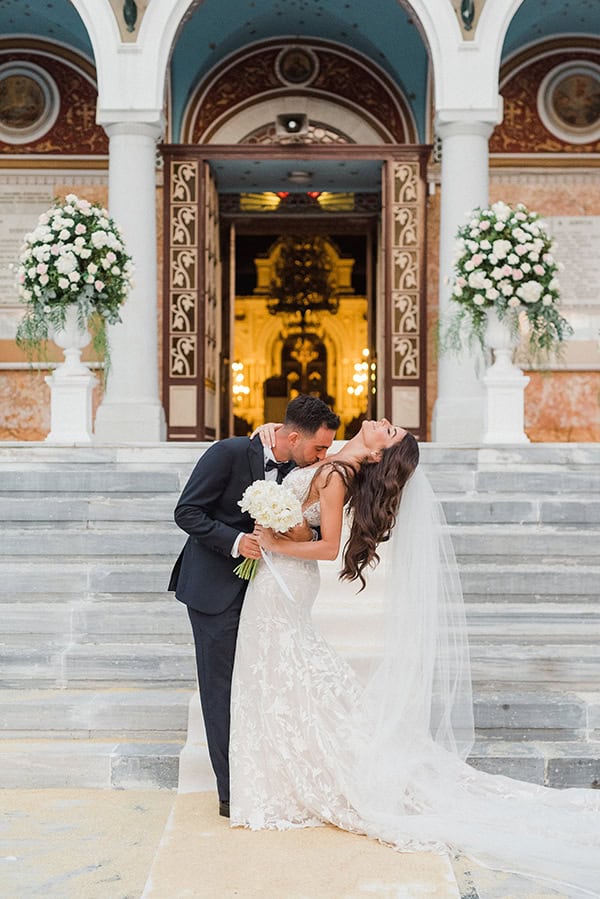 elegant-wedding-patra-flowers-romantic-hues_03