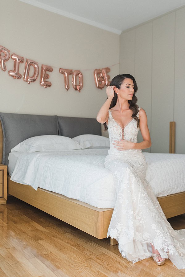 elegant-wedding-patra-flowers-romantic-hues_08x