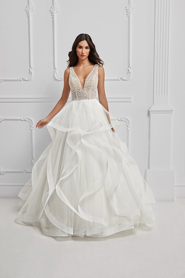 flowy-wedding-dresses-romantic-bridal-look_09
