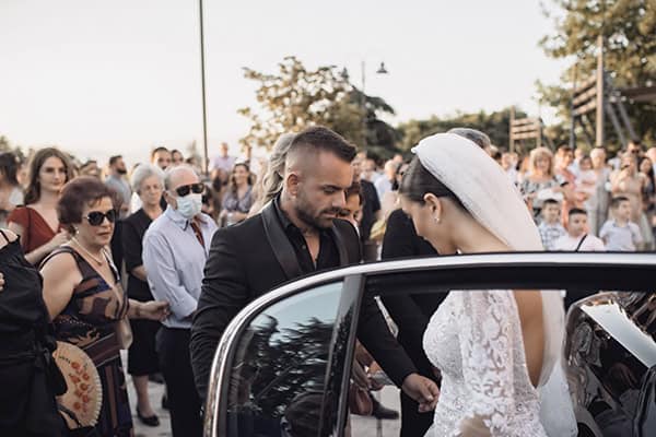 luxurious-wedding-larissa--roses-peonies_18x