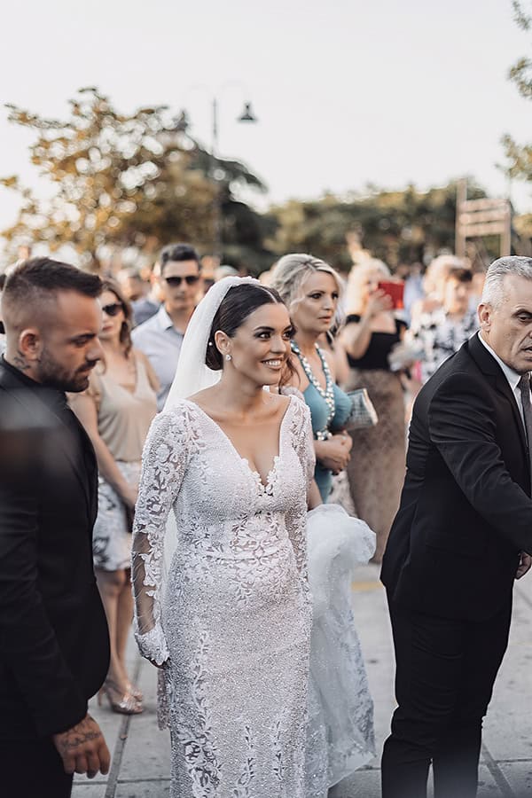 luxurious-wedding-larissa--roses-peonies_18z