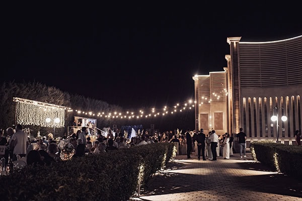 luxurious-wedding-larissa--roses-peonies_39x