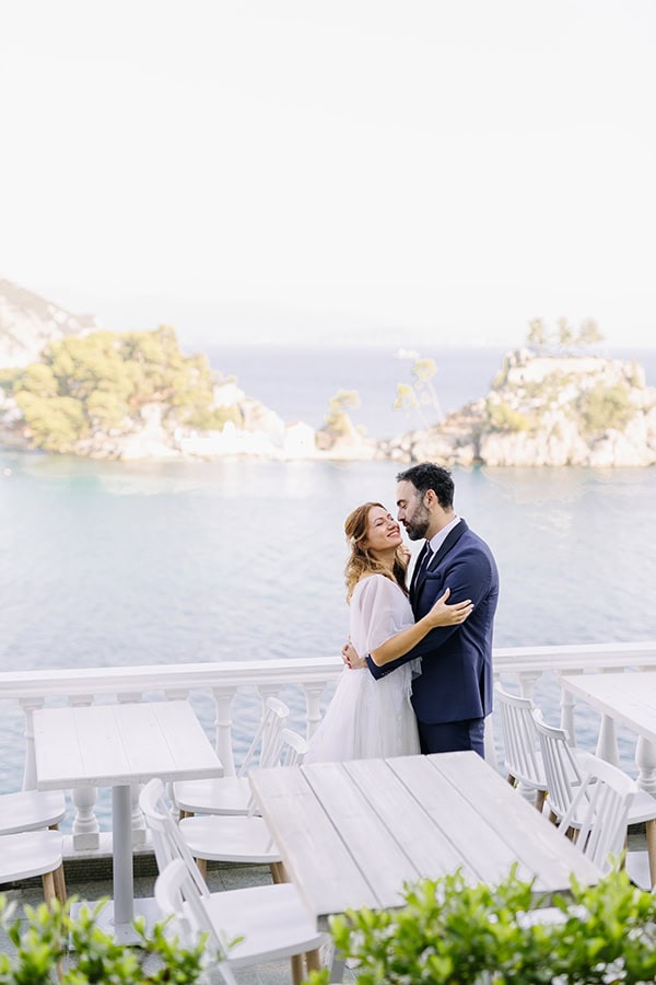 minimal-romantic-wedding-kozani-pastel-hues_05