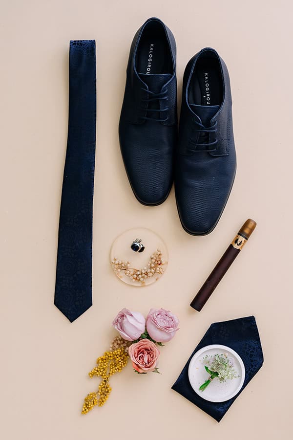 minimal-romantic-wedding-kozani-pastel-hues_11x