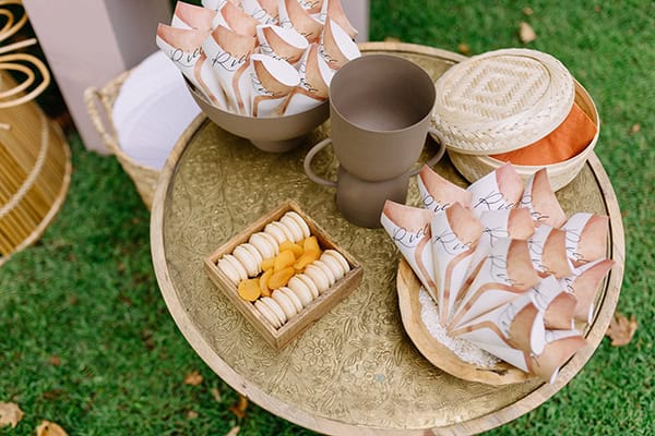 minimal-romantic-wedding-kozani-pastel-hues_23x