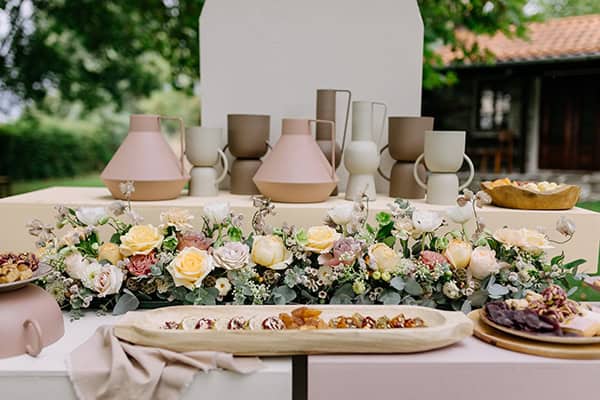 minimal-romantic-wedding-kozani-pastel-hues_26