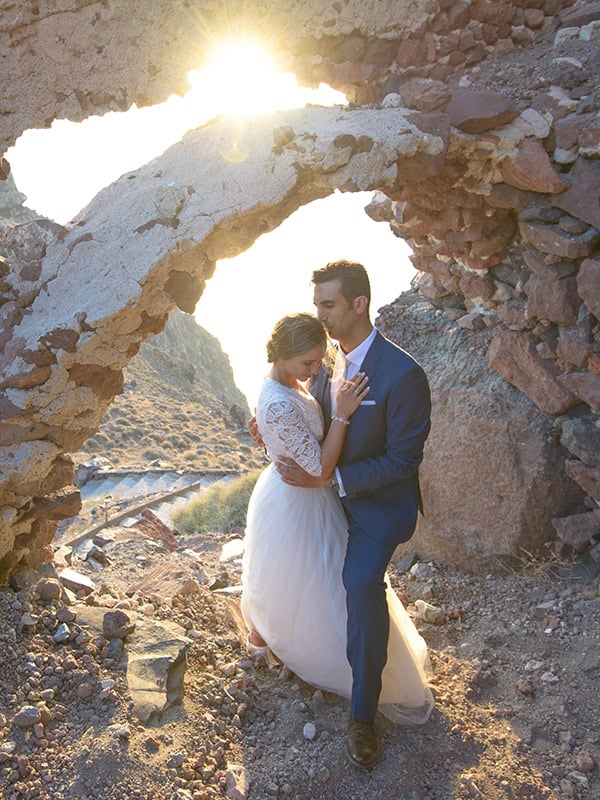 romantic-day-after-shoot-santorini-island-magnificent-shoots_03