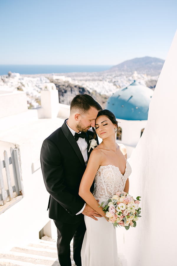 romantic-fall-wedding-santorini--pastel-hues_04