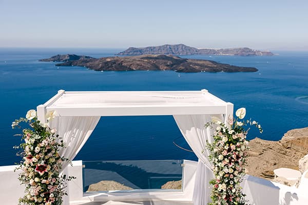 romantic-fall-wedding-santorini--pastel-hues_14