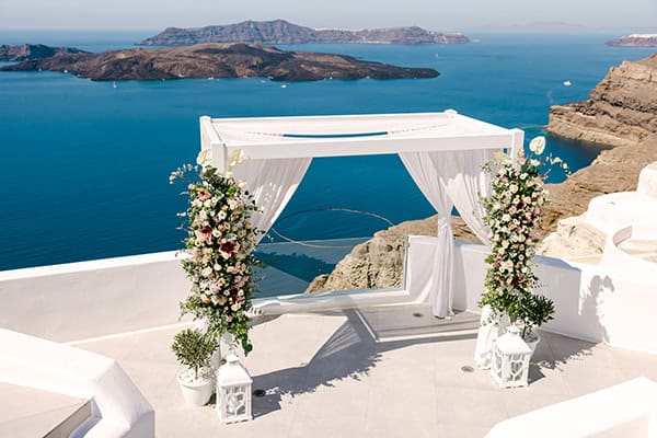 romantic-fall-wedding-santorini--pastel-hues_17