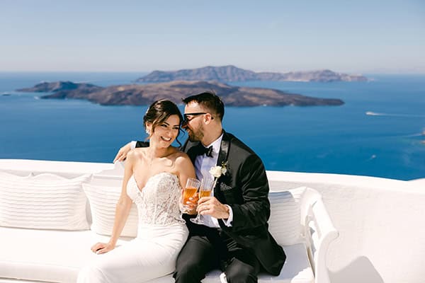 romantic-fall-wedding-santorini--pastel-hues_28