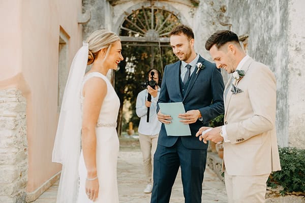 rustic-fall-wedding-corfu-sunflowers_19