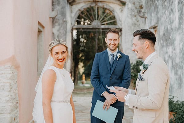 rustic-fall-wedding-corfu-sunflowers_19x