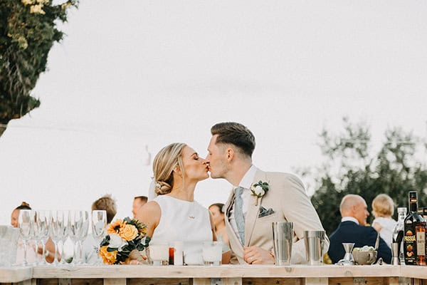 rustic-fall-wedding-corfu-sunflowers_30