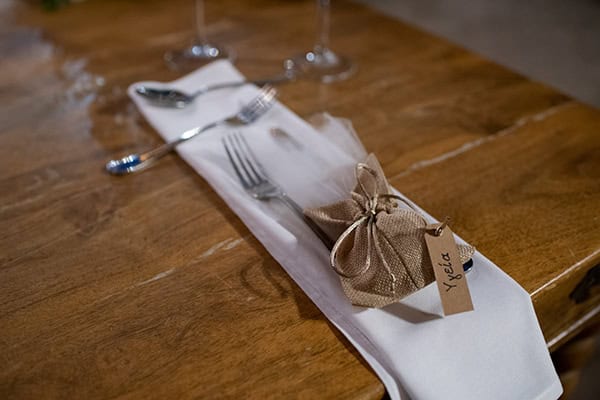 rustic-summer-wedding-athens-levander_15