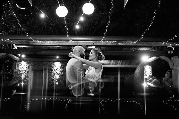 rustic-summer-wedding-athens-levander_17