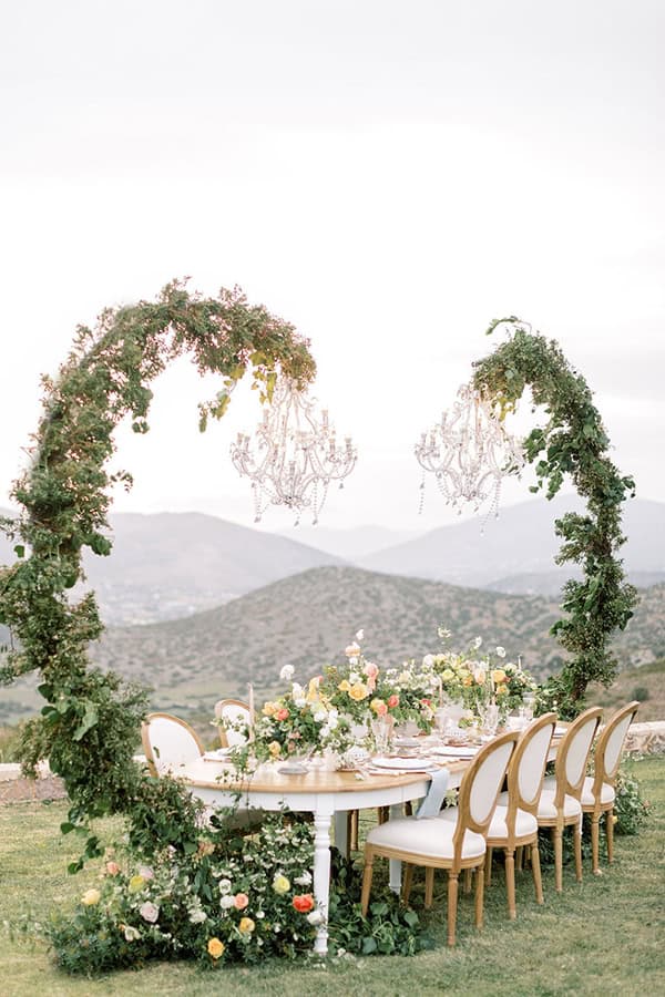 spring-styled-shoot-impressive-arrangments-flower-mansion-hatzi_11x