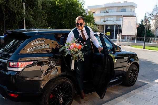 summer-wedding-nicosia-colorful-flower-arrangements_04