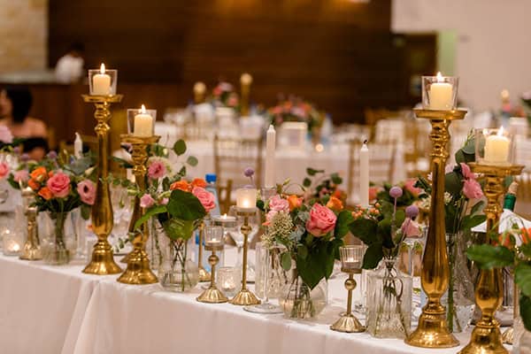 summer-wedding-nicosia-colorful-flower-arrangements_11