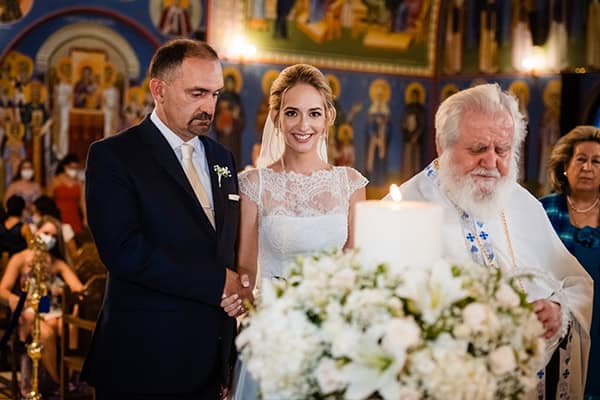 summer-wedding-roses-baby-breath_19