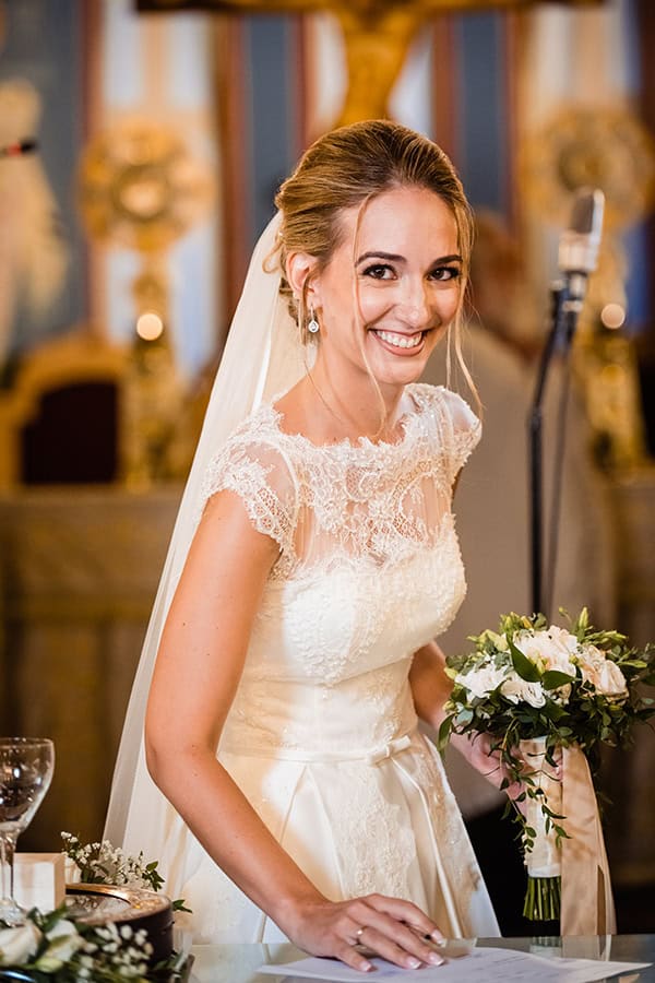 summer-wedding-roses-baby-breath_19x