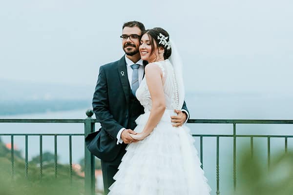 summer-wedding-white-hydrangeas-elegant-touches_01