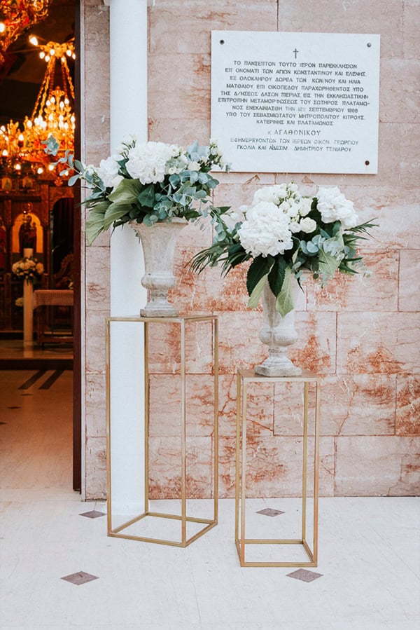 summer-wedding-white-hydrangeas-elegant-touches_26