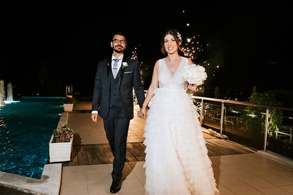 summer-wedding-white-hydrangeas-elegant-touches_50