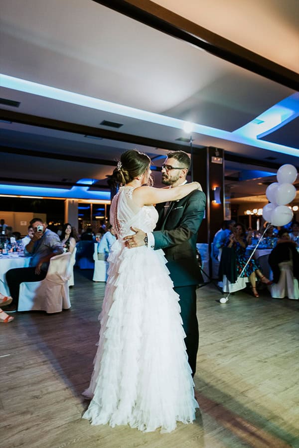 summer-wedding-white-hydrangeas-elegant-touches_51