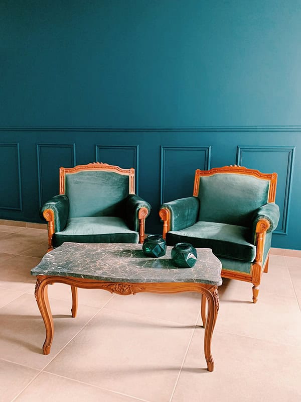 vintage-luxury-furniture-ultra-chic-wedding-party_10