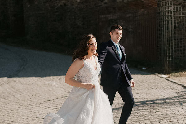 Υπέροχος φθινοπωρινός γάμος σε αποχρώσεις του royal blue και του λευκού │ Μαρούλα & Tάσος