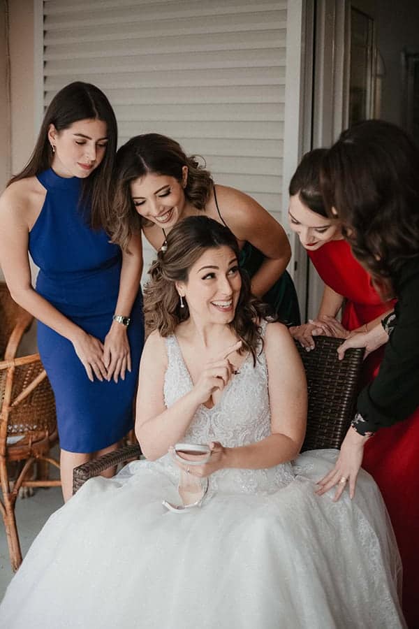 beautiful-fall-wedding-royal-blue-white-hues_06