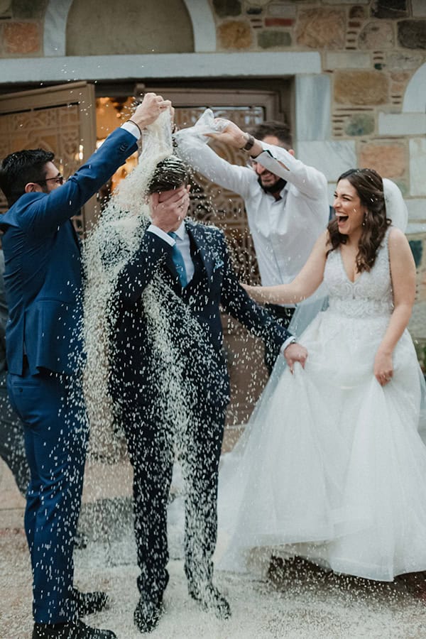 beautiful-fall-wedding-royal-blue-white-hues_11