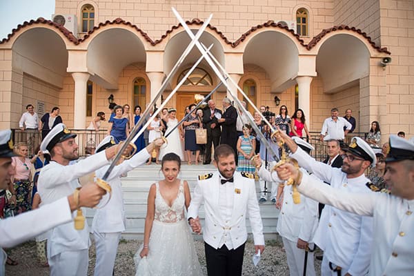 Όμορφος στρατιωτικός γάμος με ορτανσίες και τριαντάφυλλα │ Ευαγγελία & Bαγγέλης