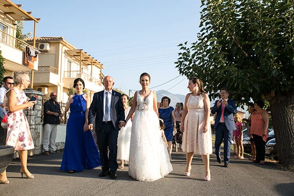 beautiful-military-wedding-hydrangeas-roses_23