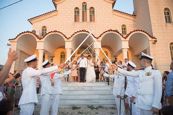 beautiful-military-wedding-hydrangeas-roses_36