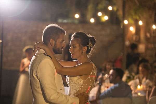 beautiful-military-wedding-hydrangeas-roses_45