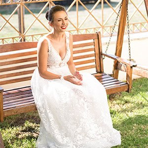 Όμορφος στρατιωτικός γάμος με ορτανσίες και τριαντάφυλλα │ Ευαγγελία & Bαγγέλης