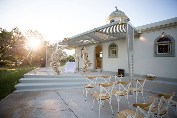 boho-summer-wedding-athens-pampas-grass-fairy-lights_04
