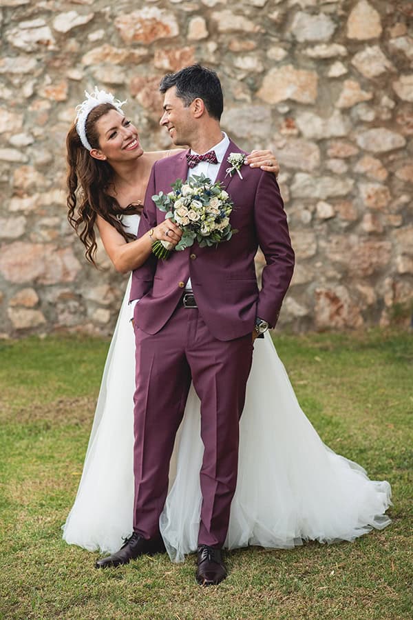 chic-wedding-athens-white-blooms-blue-touches_01