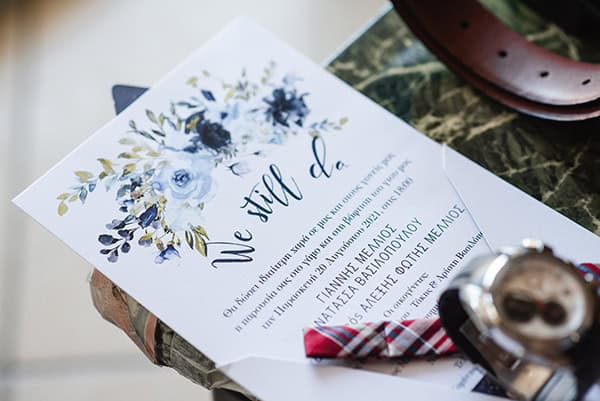 chic-wedding-athens-white-blooms-blue-touches_04