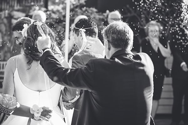 chic-wedding-athens-white-blooms-blue-touches_21