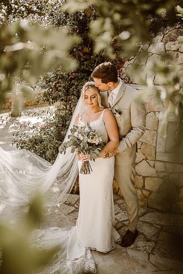 destinantion-wedding-crete-eucalyptus-white-blooms_01
